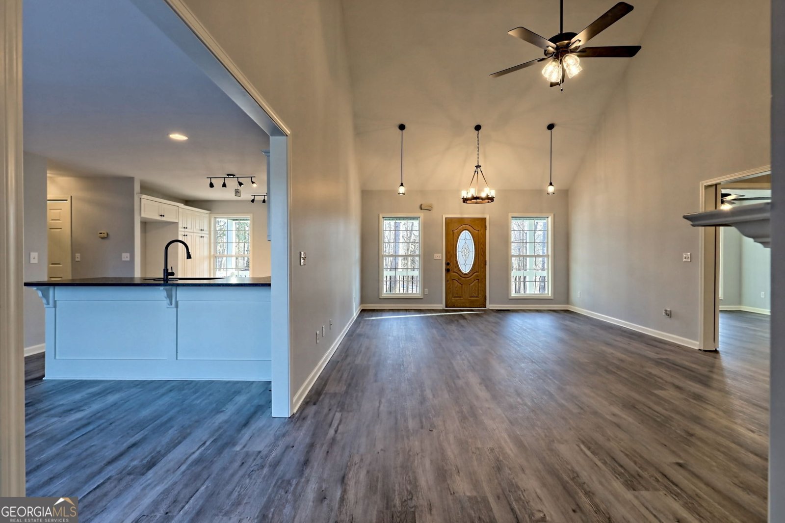 150 Blue Jay Road Clarkesville - 22