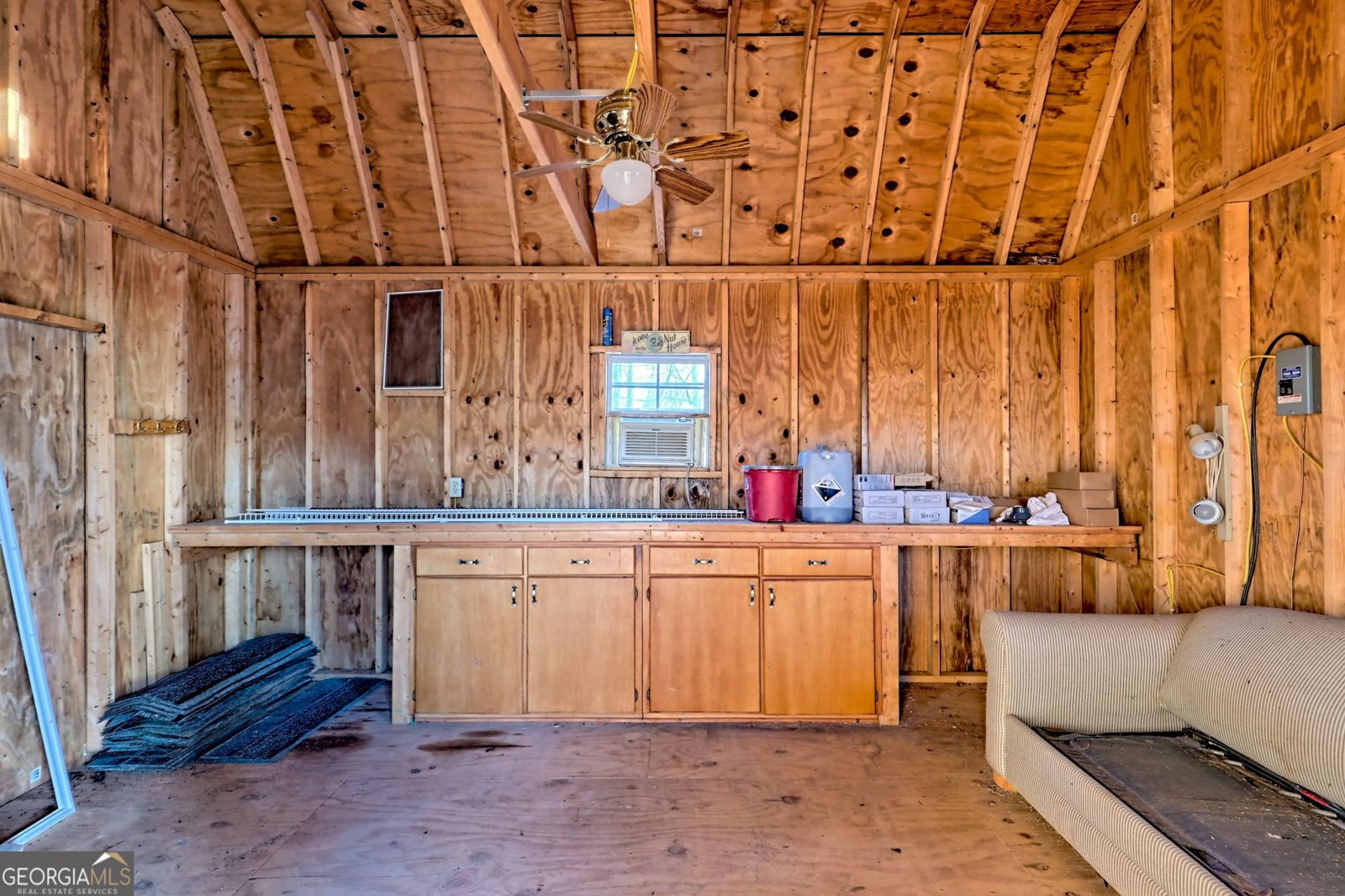 150 Blue Jay Road Clarkesville - 75