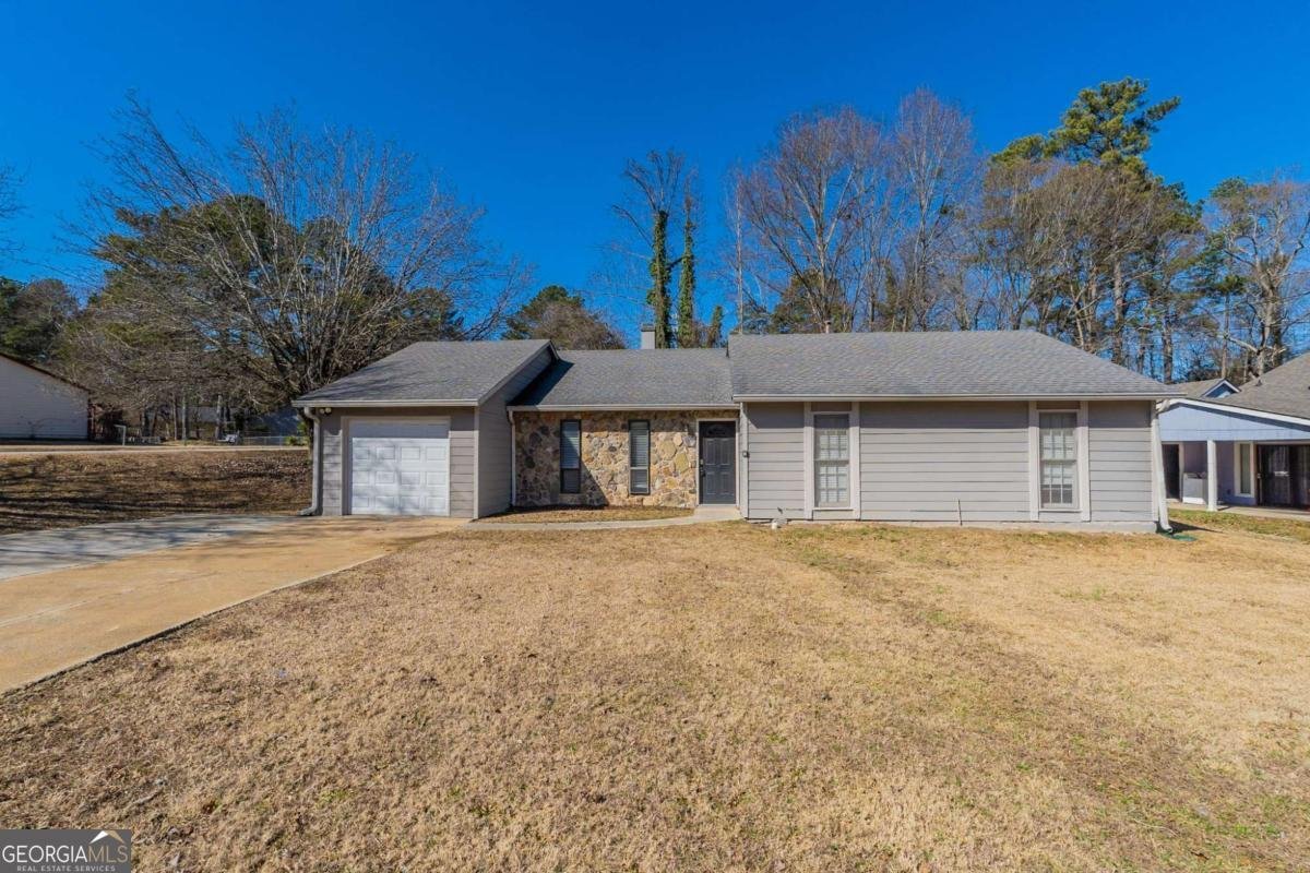 5725 Twain Drive Ellenwood - 1
