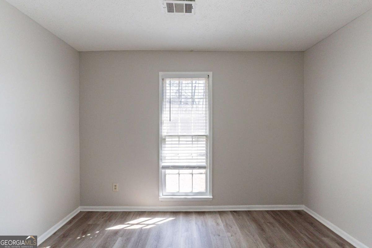 5725 Twain Drive Ellenwood - 16