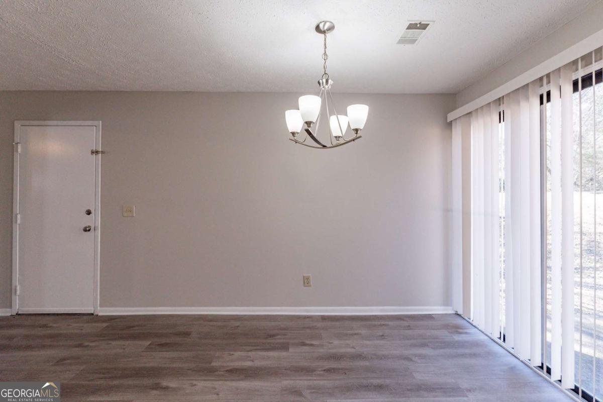5725 Twain Drive Ellenwood - 20