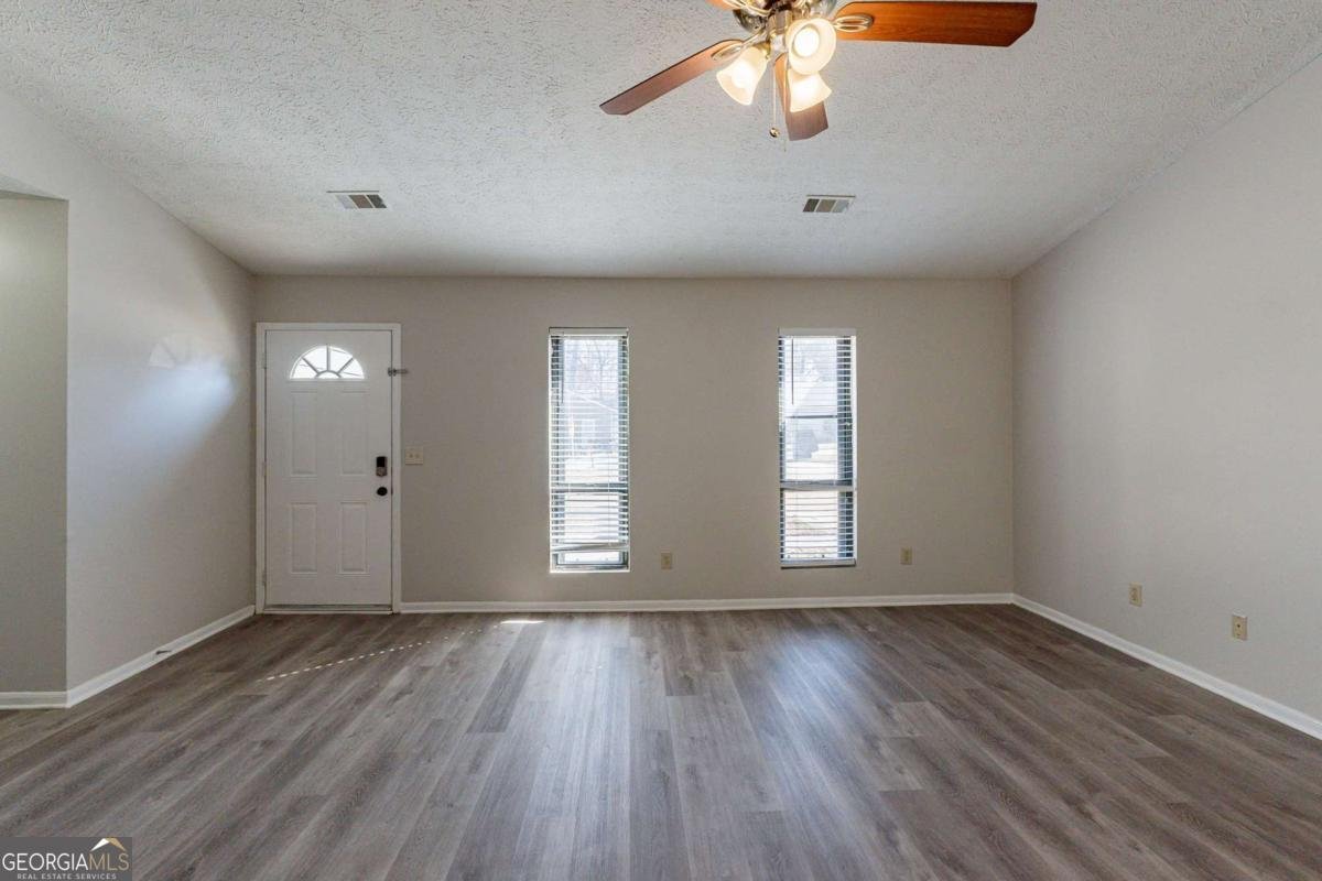 5725 Twain Drive Ellenwood - 21