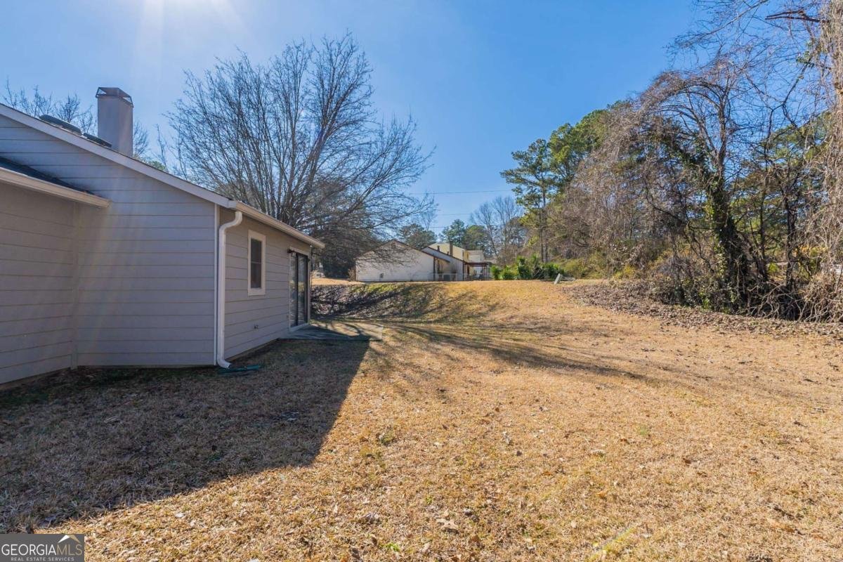 5725 Twain Drive Ellenwood - 24