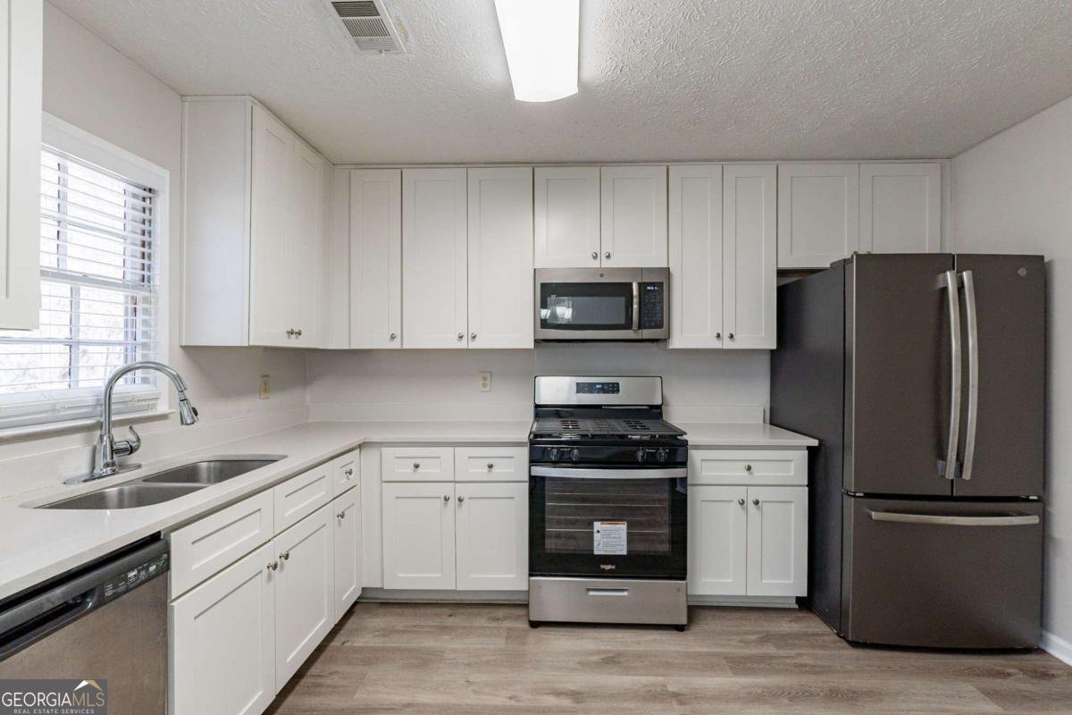 5725 Twain Drive Ellenwood - 3