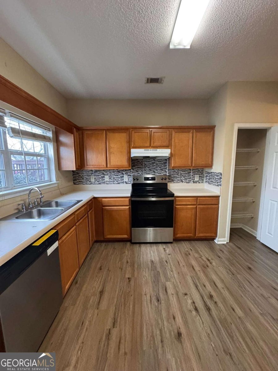 125 Odyssey Turn Conyers - 13