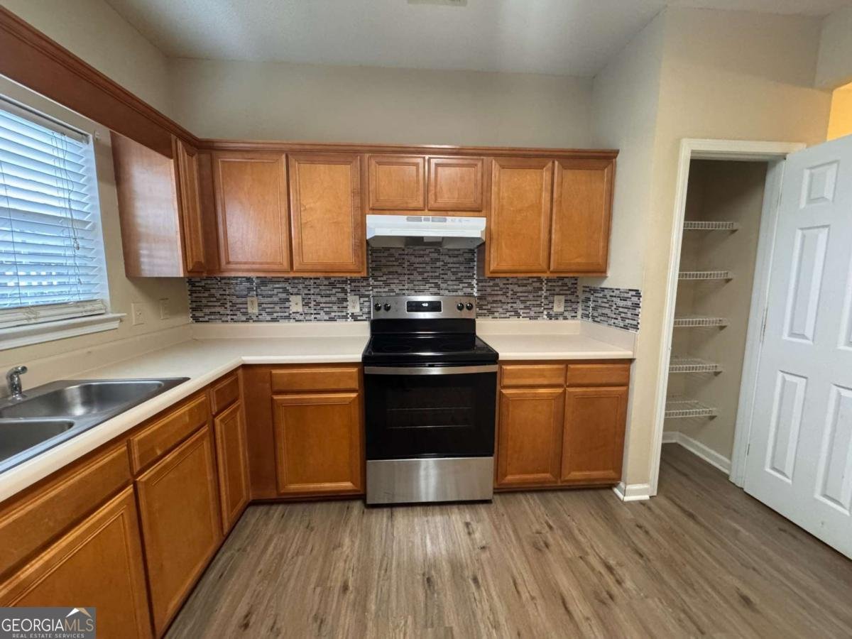125 Odyssey Turn Conyers - 17