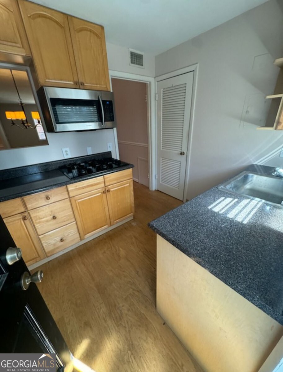 4282 Roswell Road Atlanta - 11