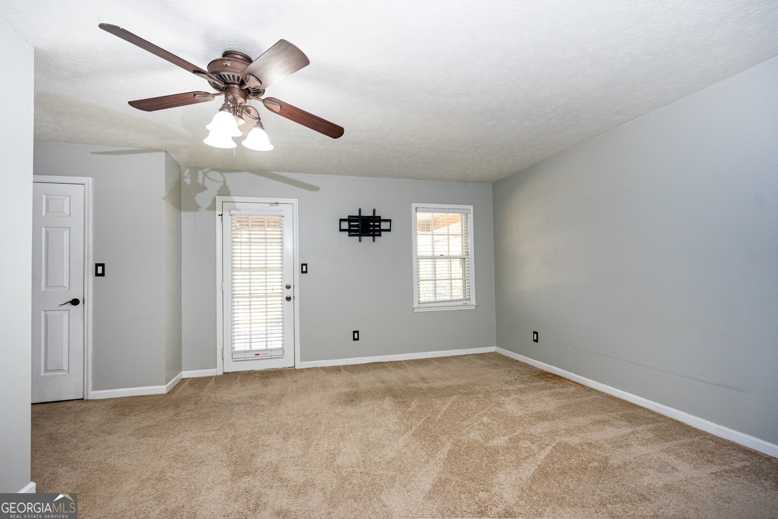 107 Powers Court Lagrange - 28