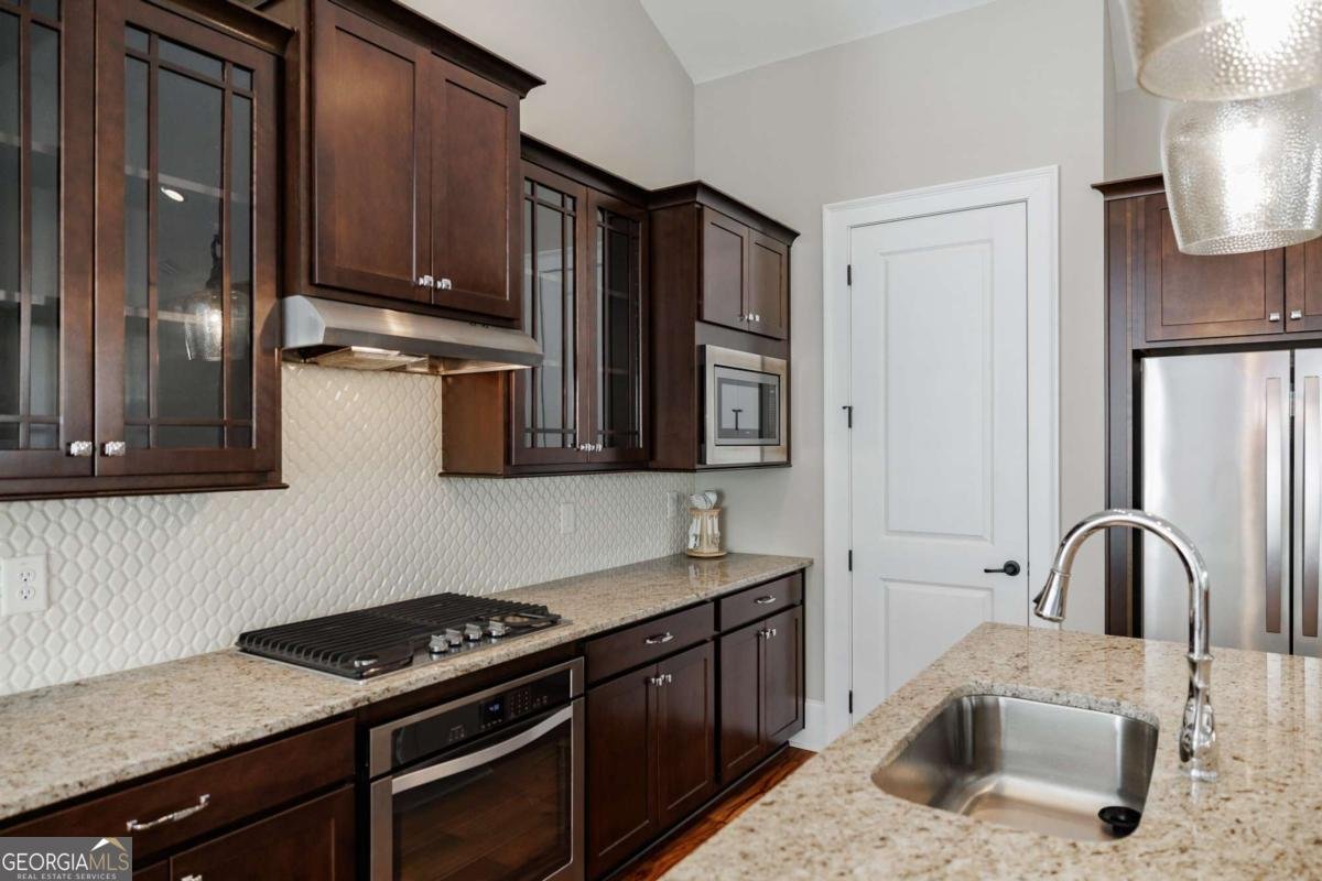 2990 Greenleffe Drive Statham - 12