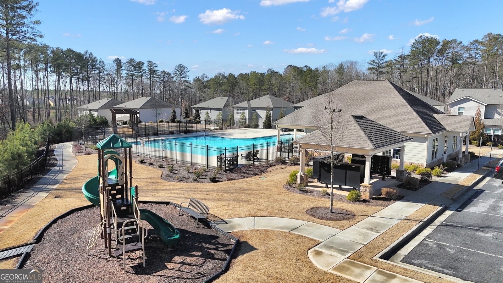 720 Lanarck Way Peachtree City - 44