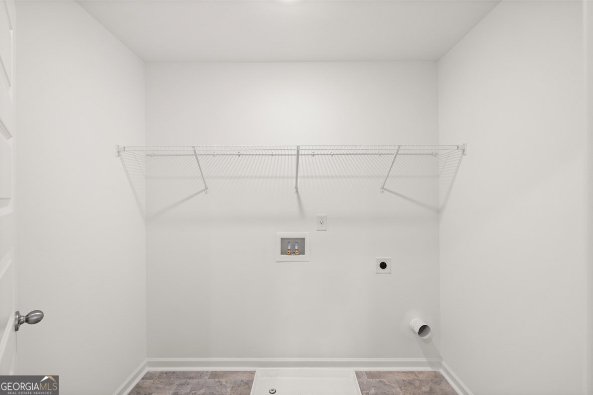 1818 Lacebark Elm Way Lawrenceville - 43