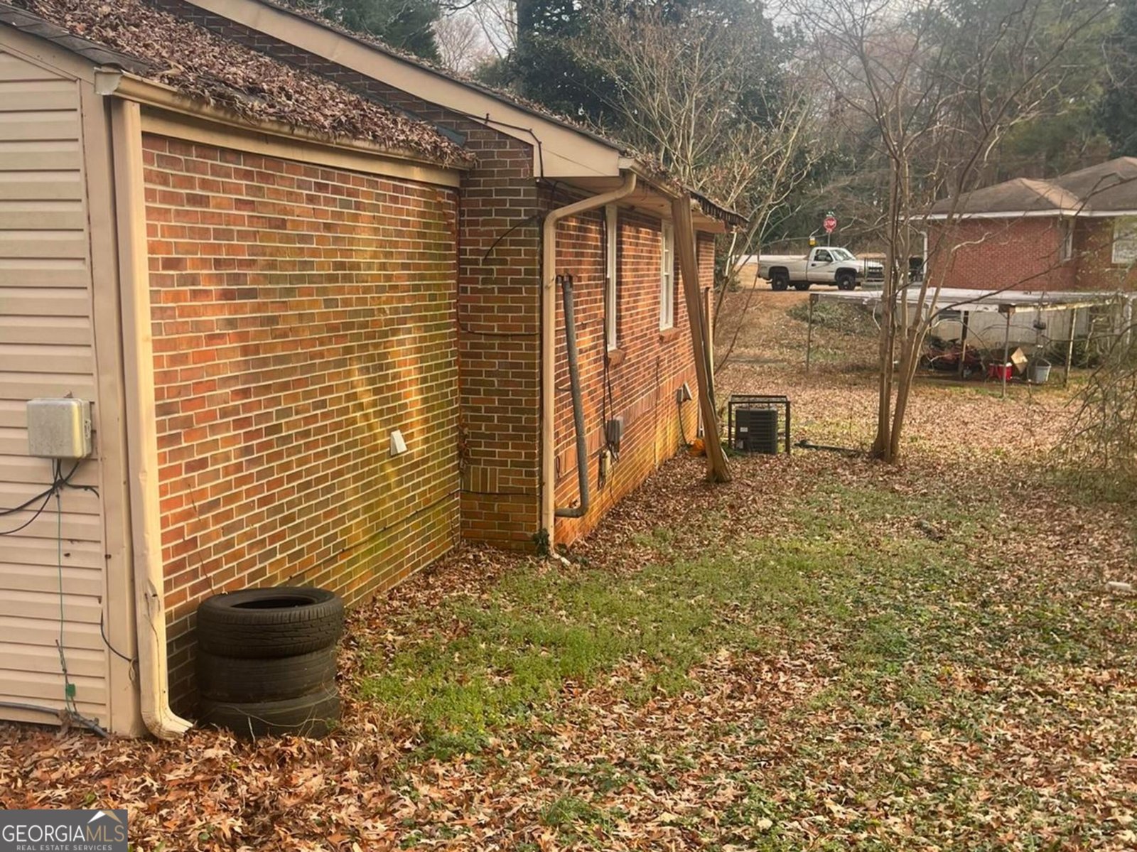 7205 Lakeview Drive Covington - 22