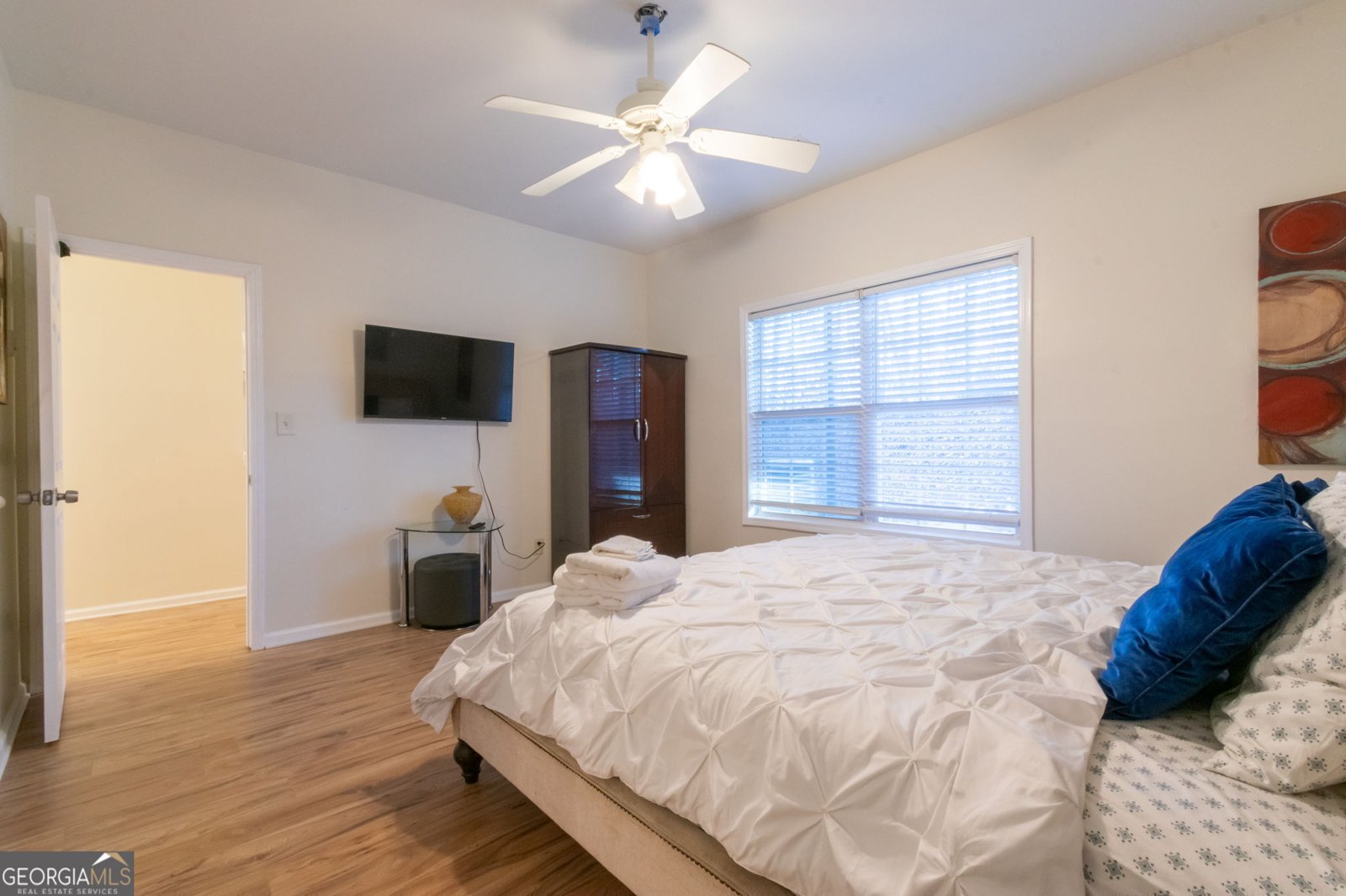 1605 signal flag Way Lawrenceville - 10