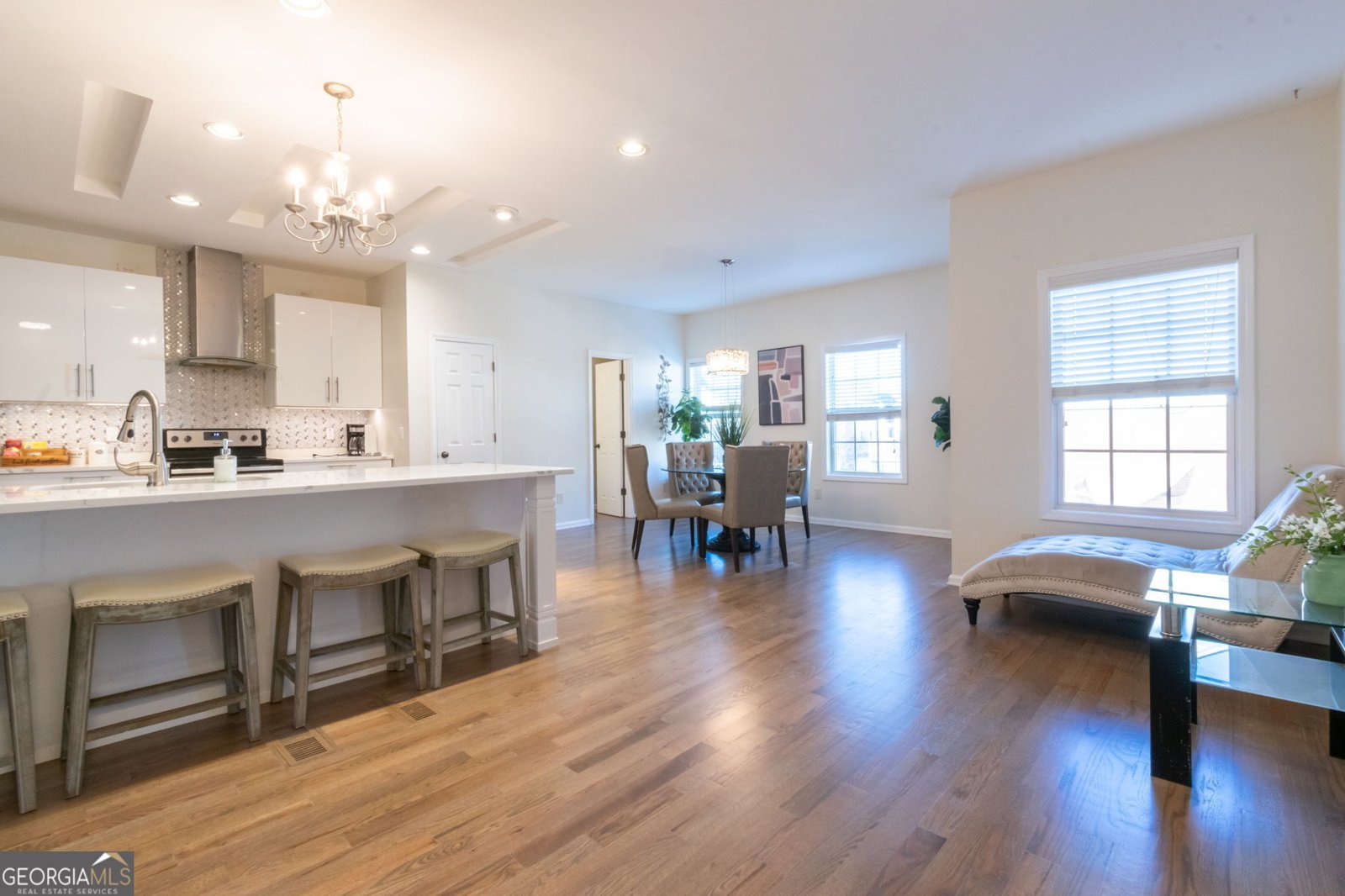 1605 signal flag Way Lawrenceville - 14