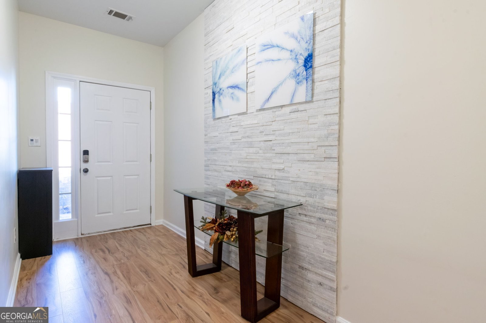 1605 signal flag Way Lawrenceville - 3