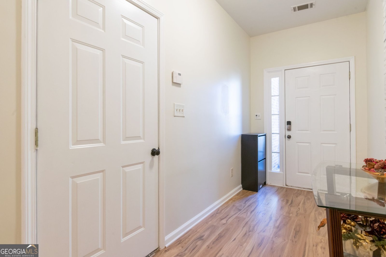 1605 signal flag Way Lawrenceville - 4