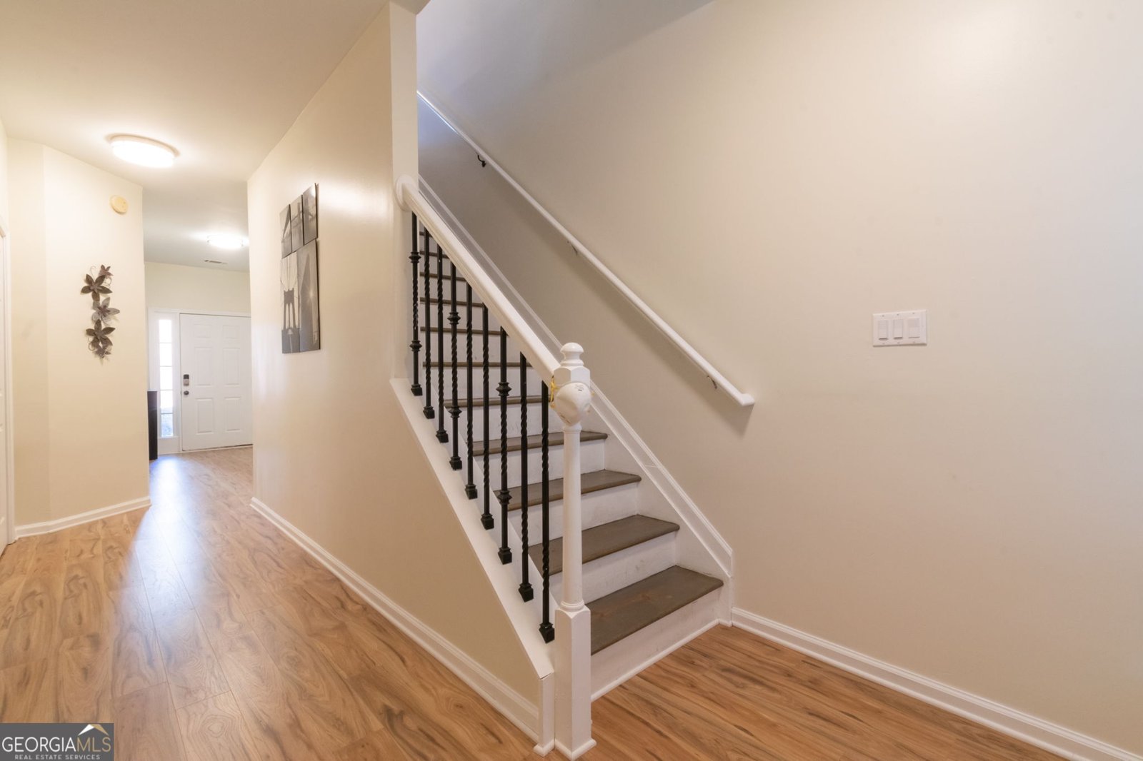 1605 signal flag Way Lawrenceville - 8