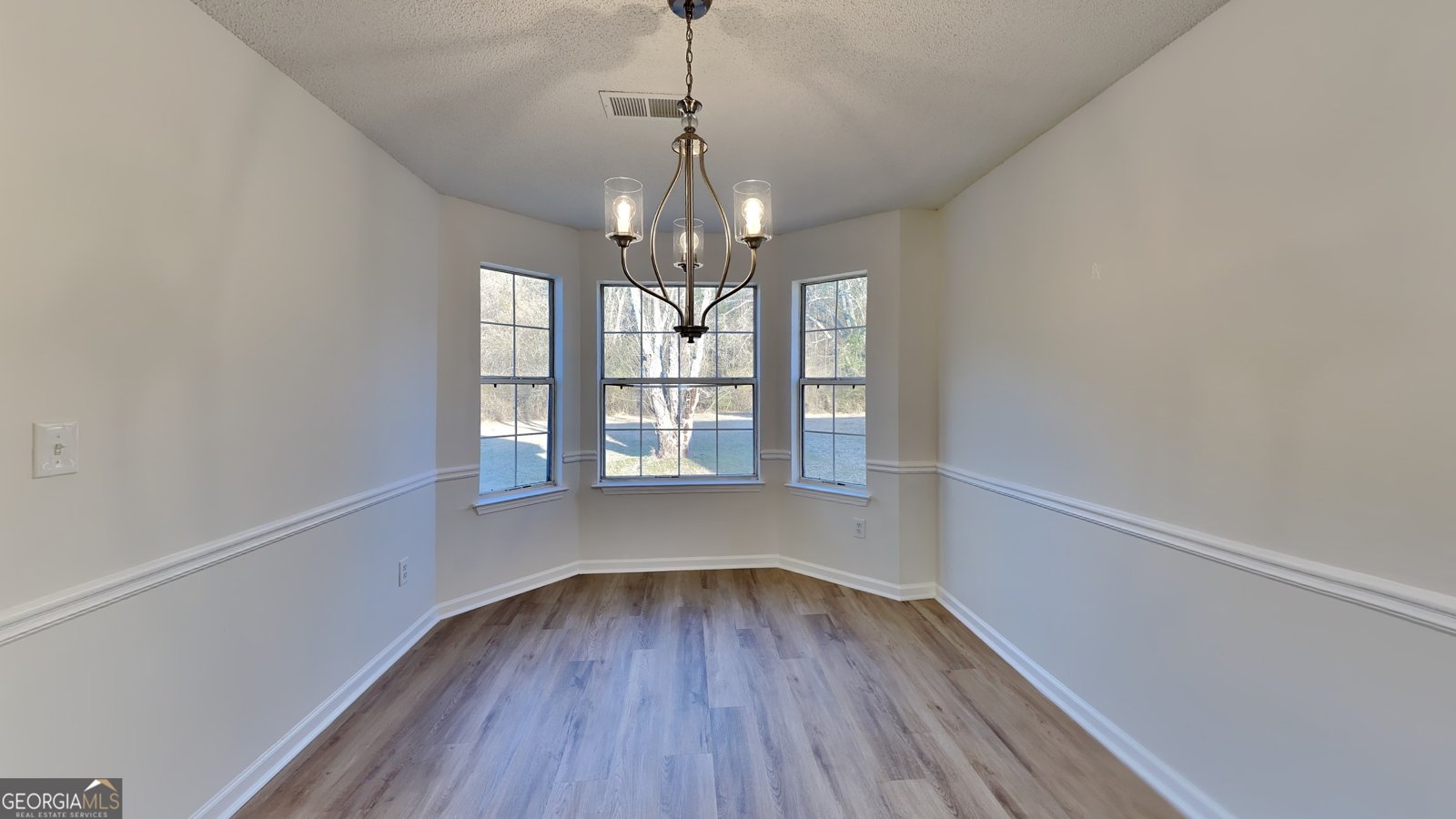 2822 Ward Lake Way Ellenwood - 2