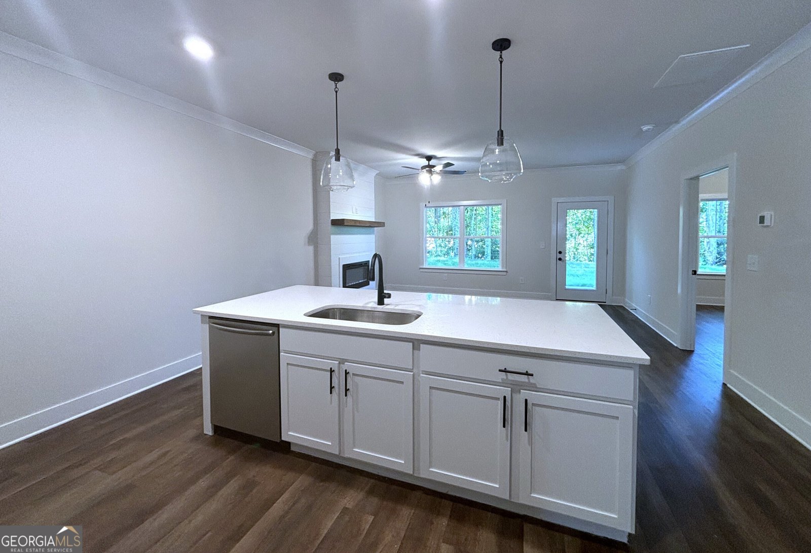 74 Village Court Cleveland - 12