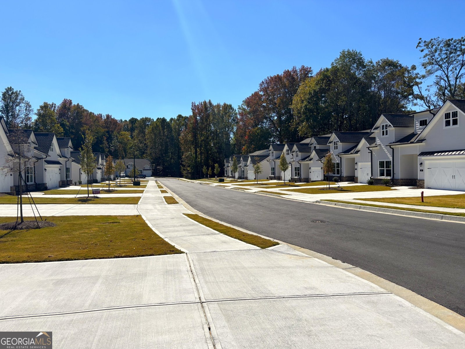 74 Village Court Cleveland - 3