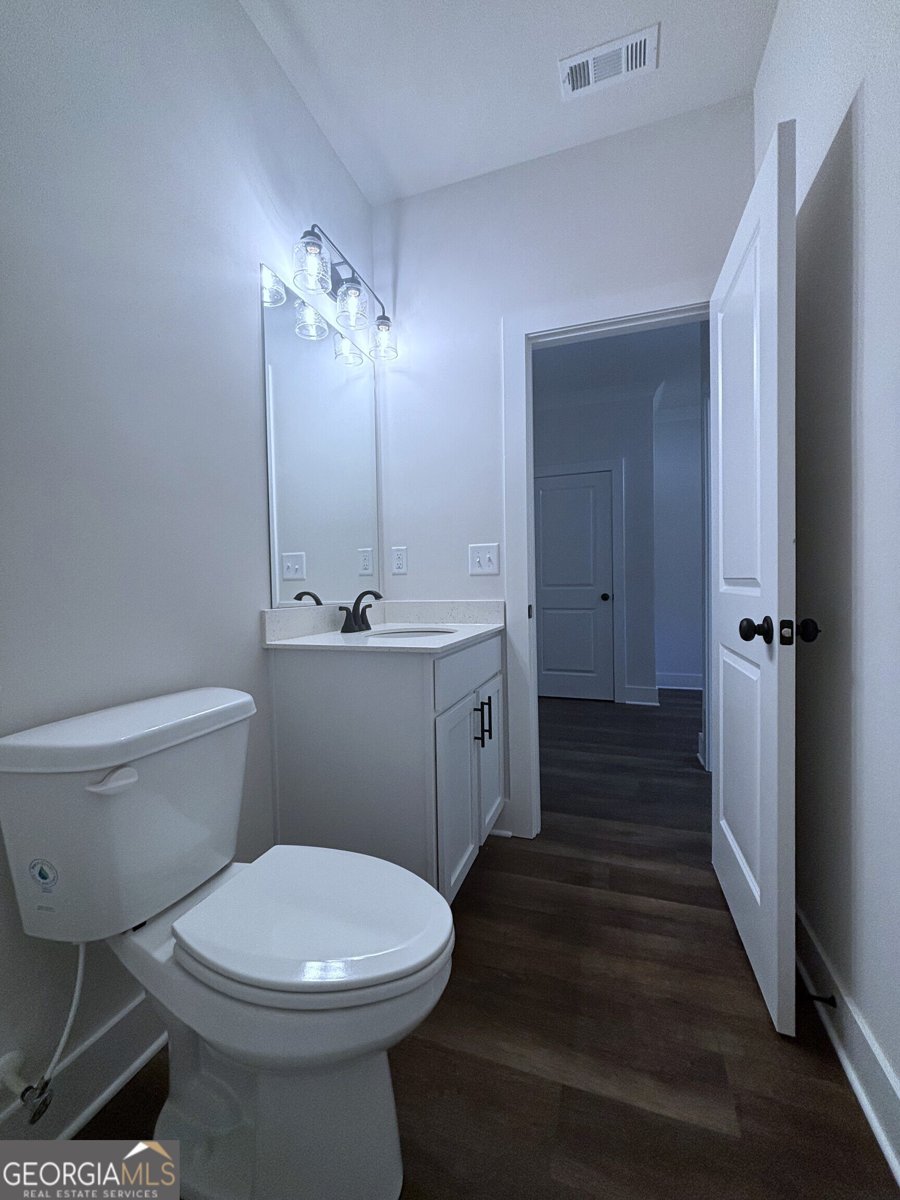 74 Village Court Cleveland - 7