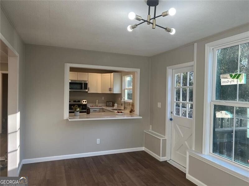 1055 Pinecrest Drive Forest Park - 10