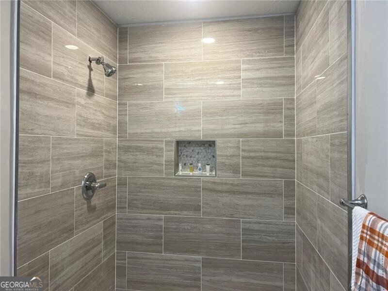 1055 Pinecrest Drive Forest Park - 13