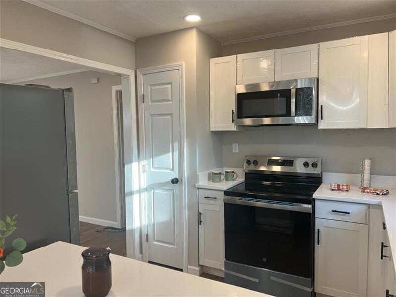 1055 Pinecrest Drive Forest Park - 3
