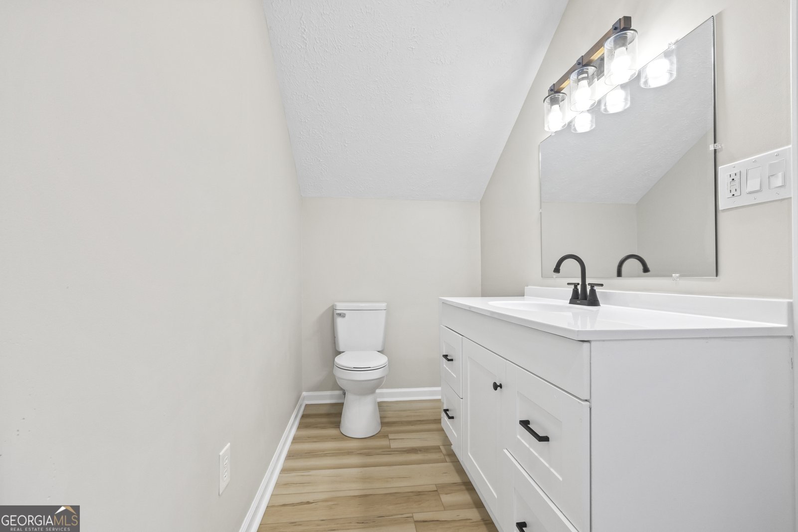 2894 Chase Road Cornelia - 41