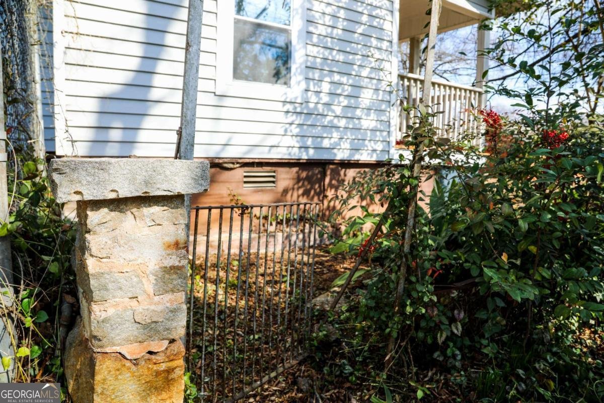 1398 Hancock Avenue Athens - 27