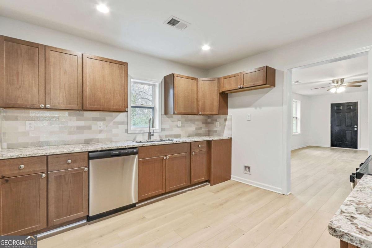 20 Pennington Avenue Rome - 3