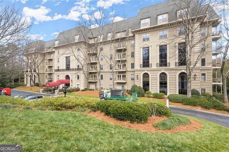2865 Lenox Road Atlanta - 27