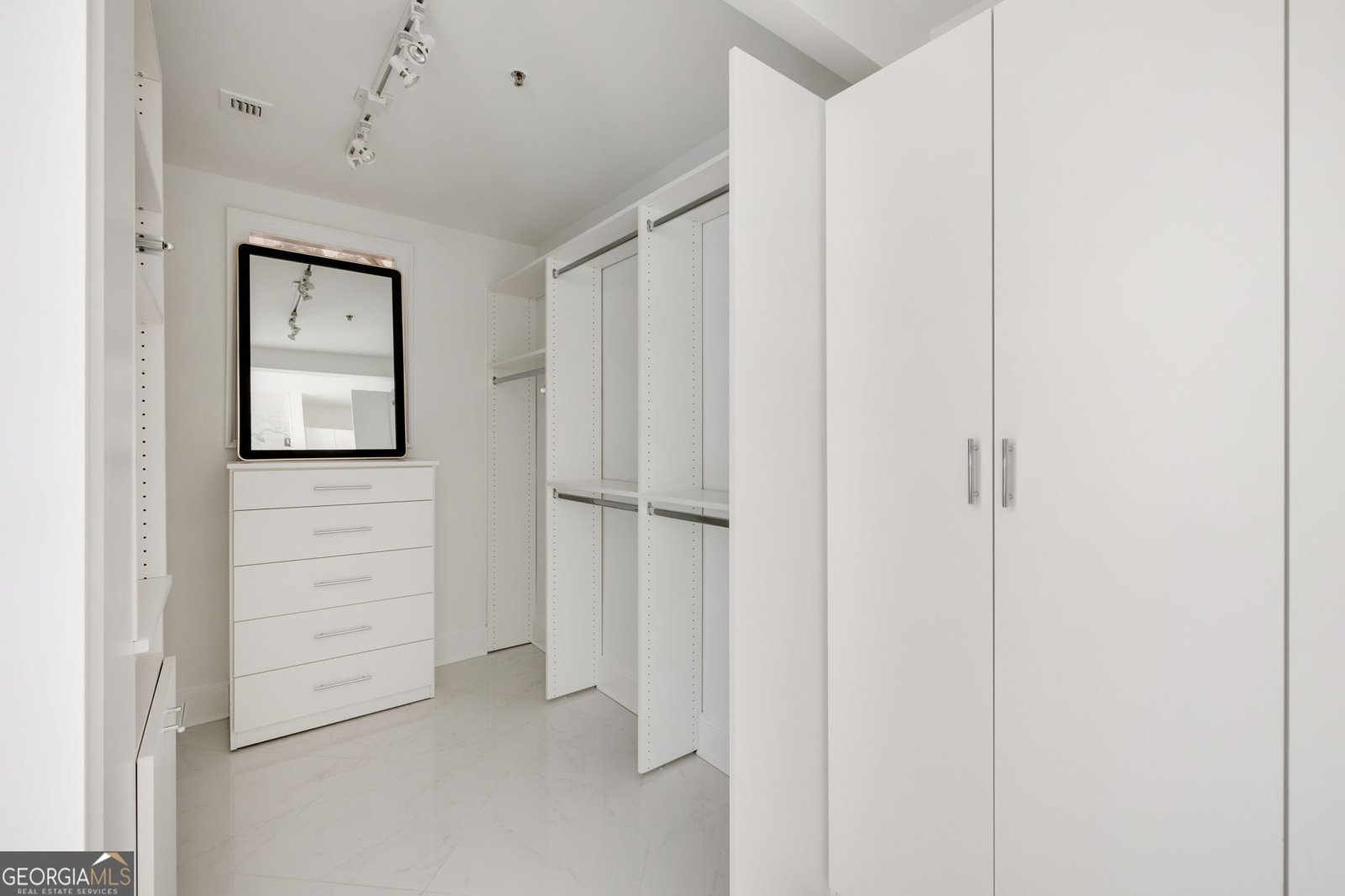 2660 Peachtree Road Atlanta - 26