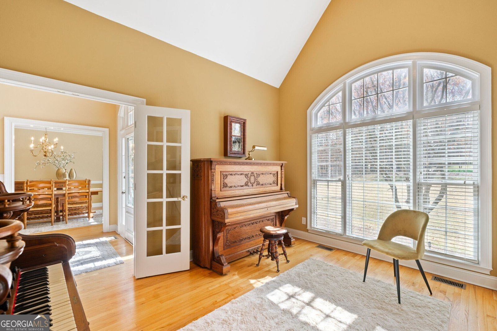 210 Lawn Market Sharpsburg - 9