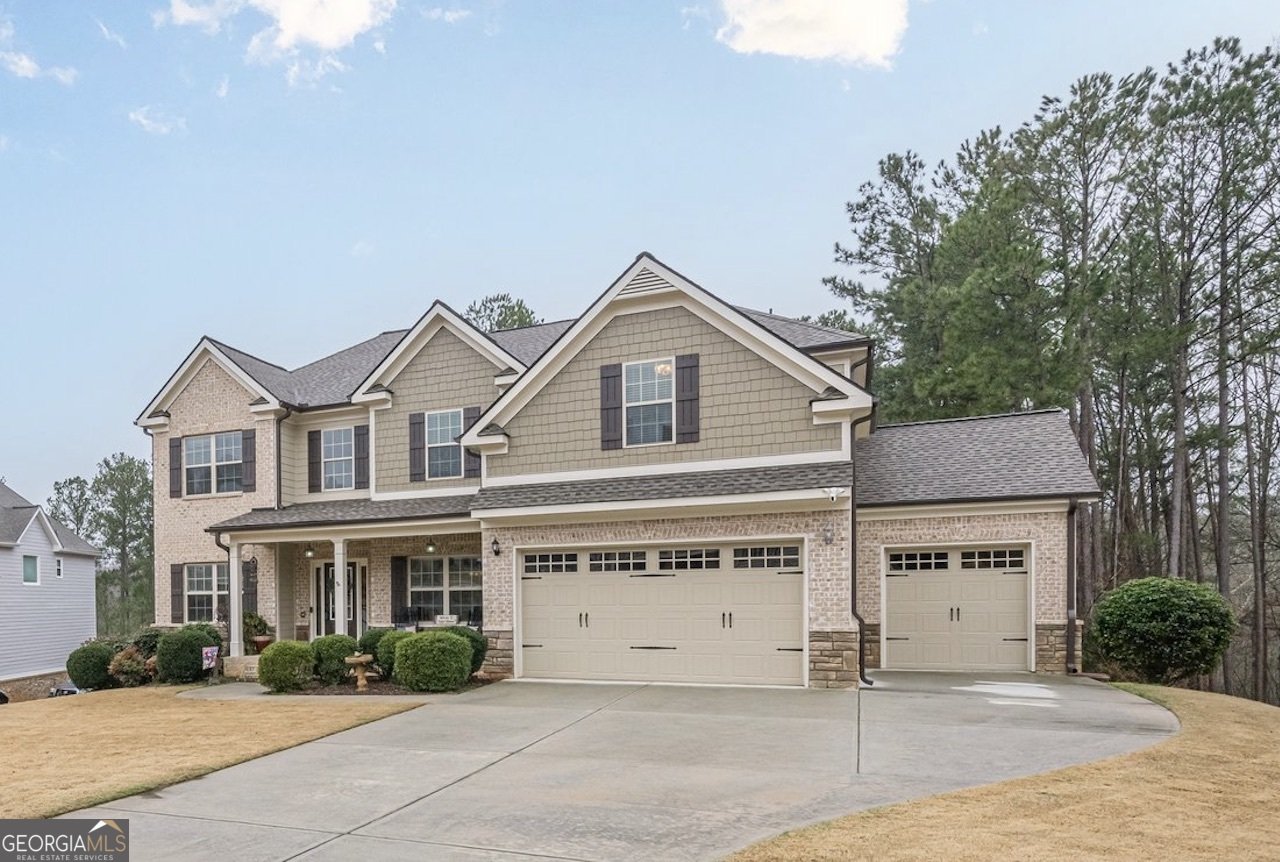 1050 Silver Thorne Drive Loganville - 1
