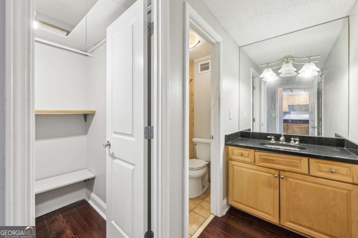 2479 Peachtree Road Atlanta - 15