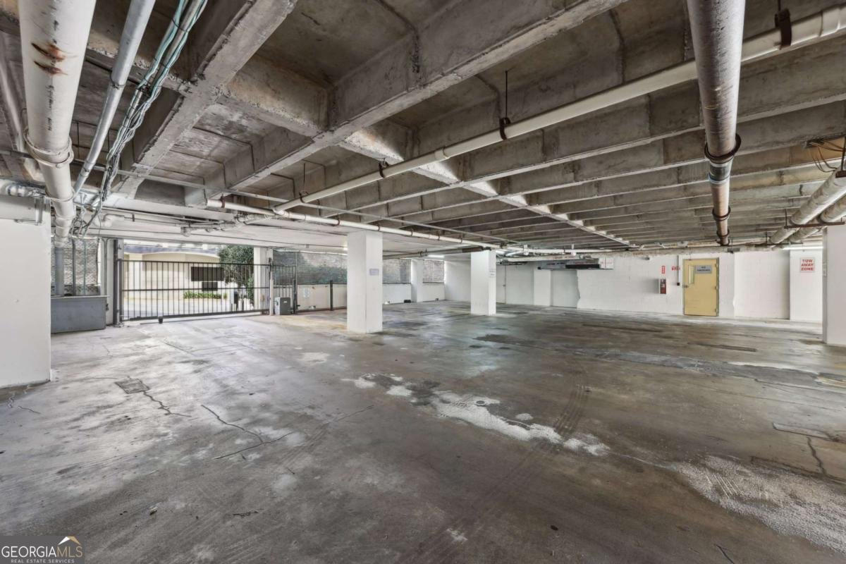 2479 Peachtree Road Atlanta - 33