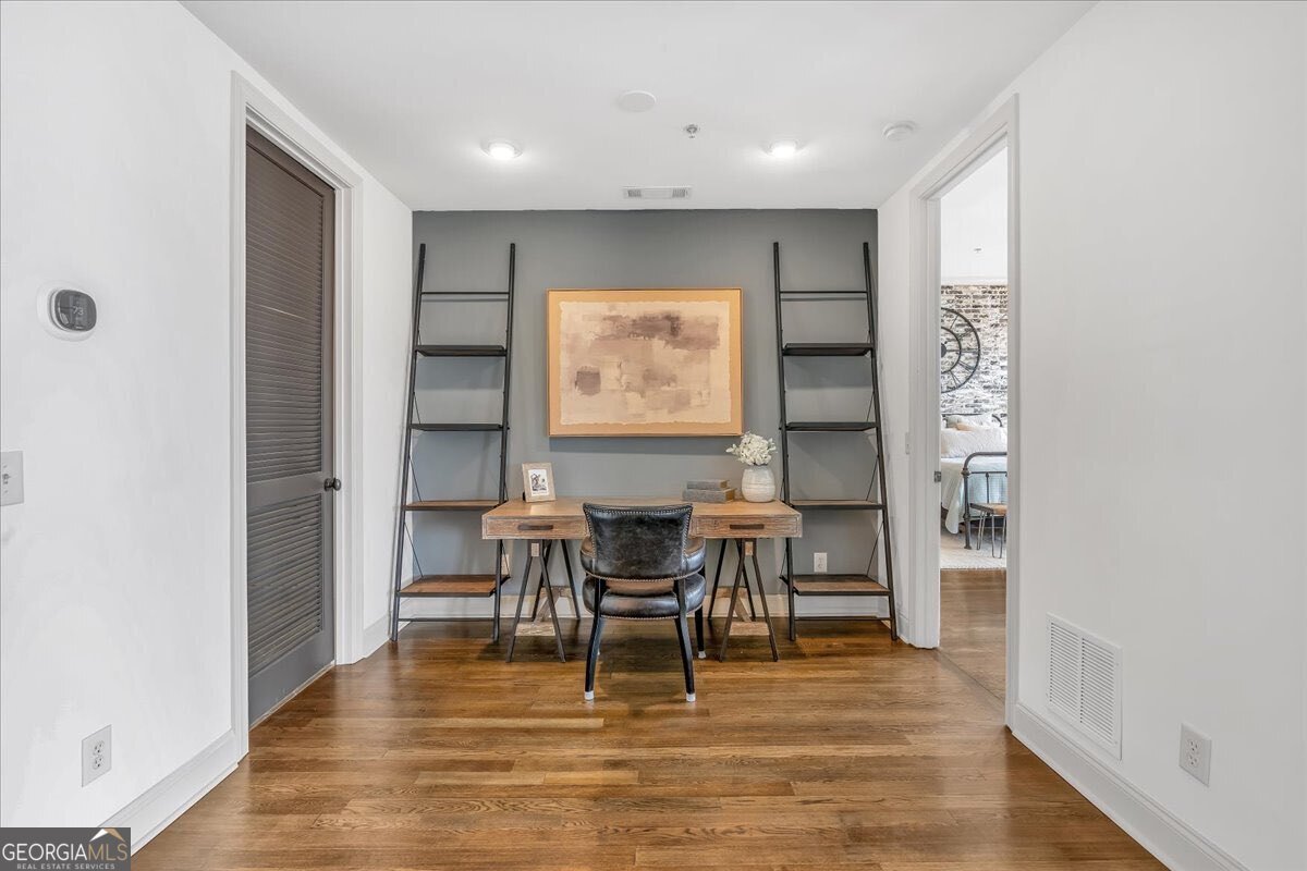 360 Chambers Street Woodstock - 11