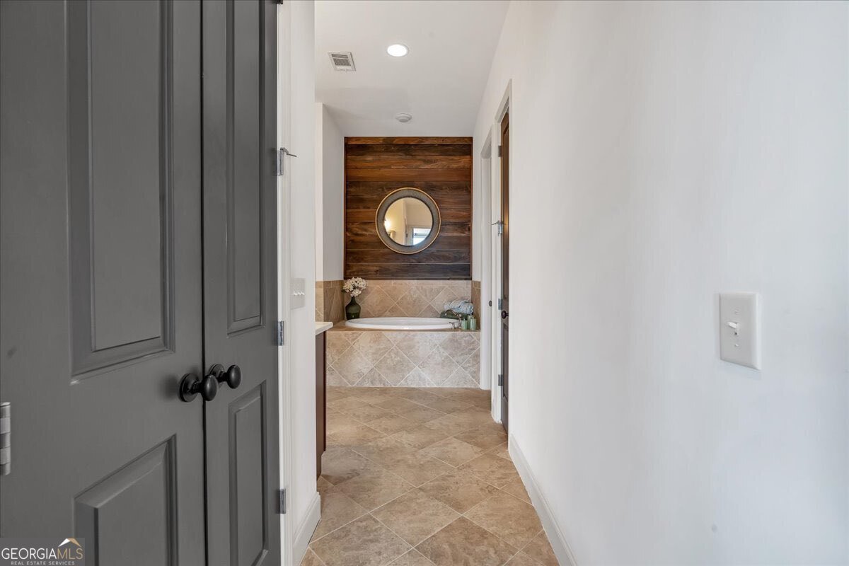 360 Chambers Street Woodstock - 26
