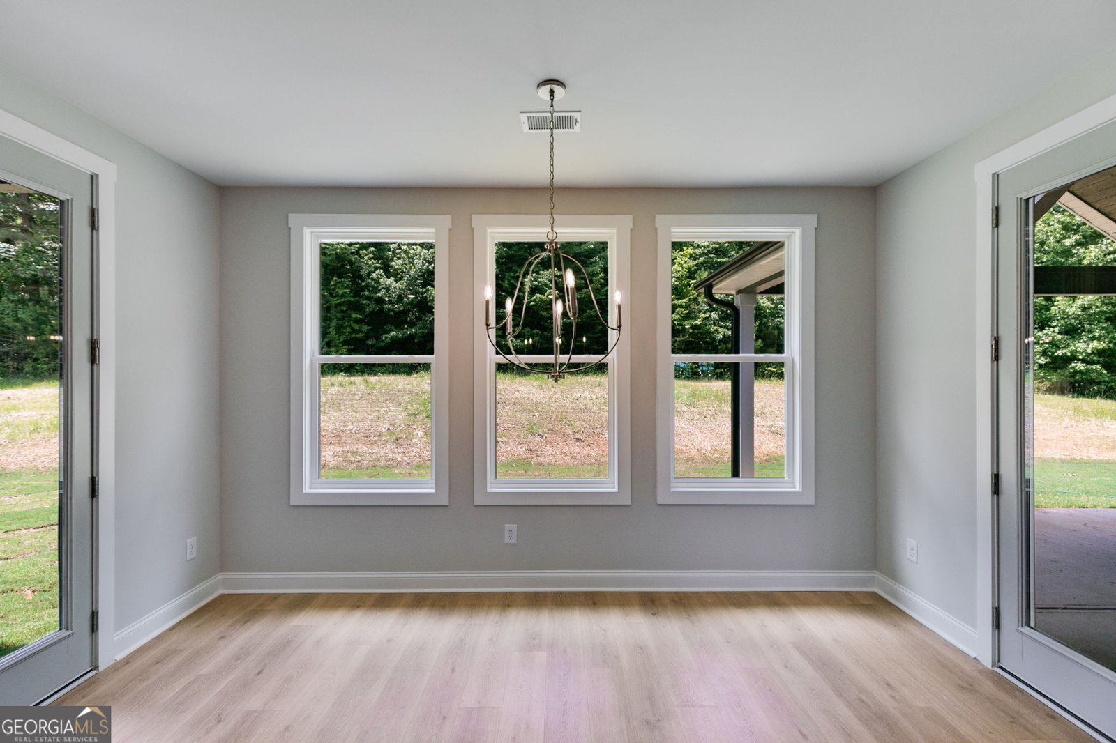 662 Lake Circle Road Buchanan - 21