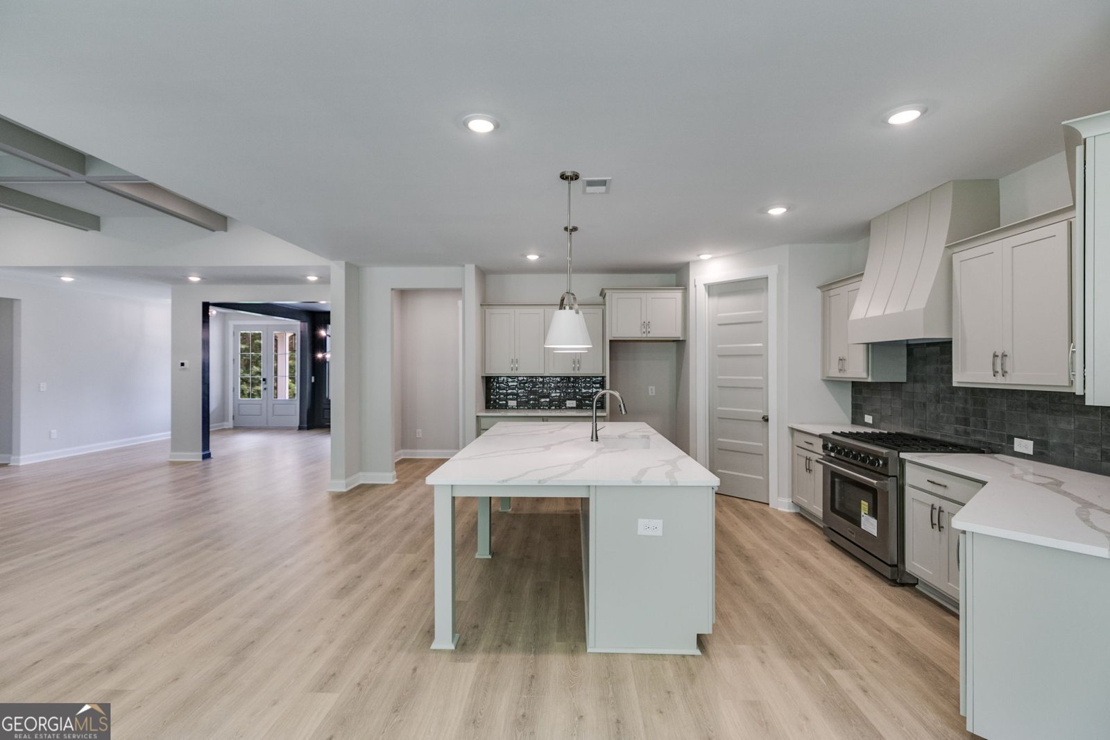 662 Lake Circle Road Buchanan - 23
