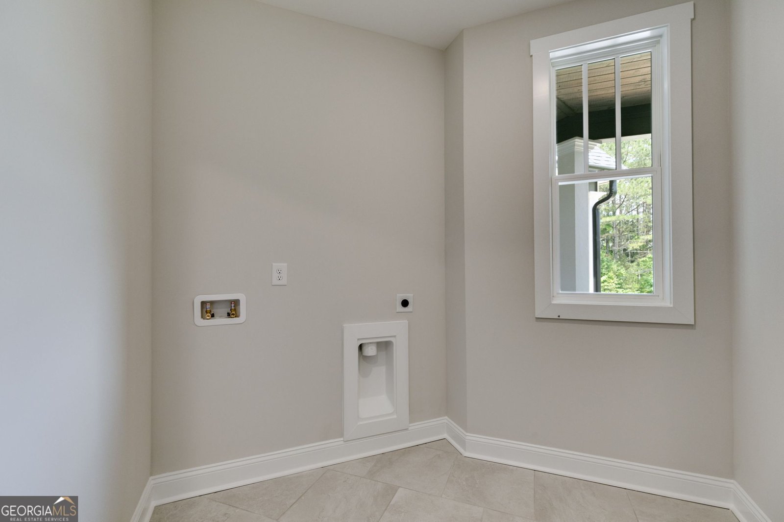 662 Lake Circle Road Buchanan - 28