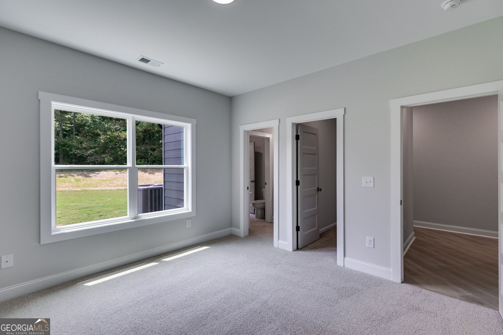 662 Lake Circle Road Buchanan - 32