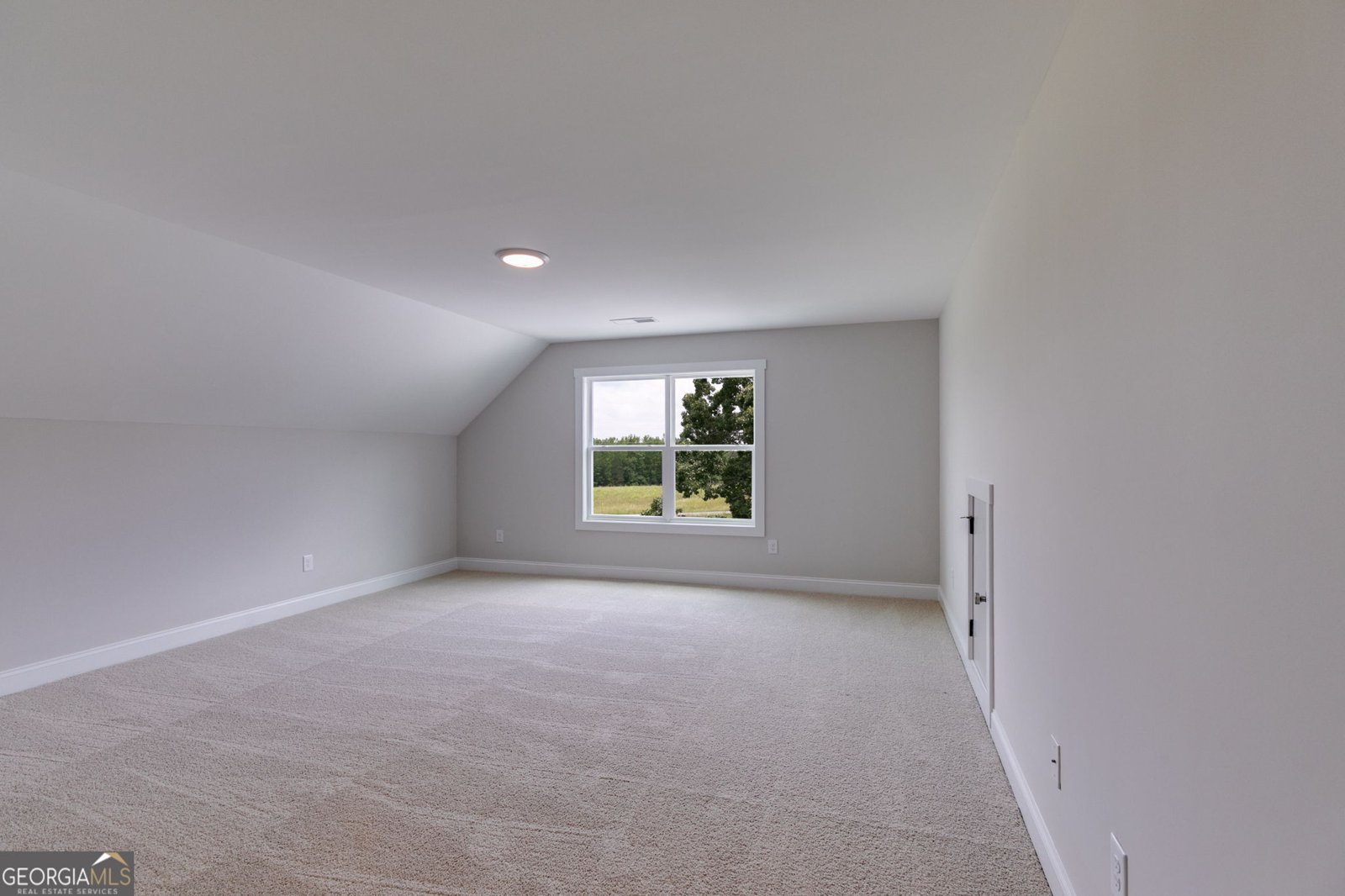662 Lake Circle Road Buchanan - 37