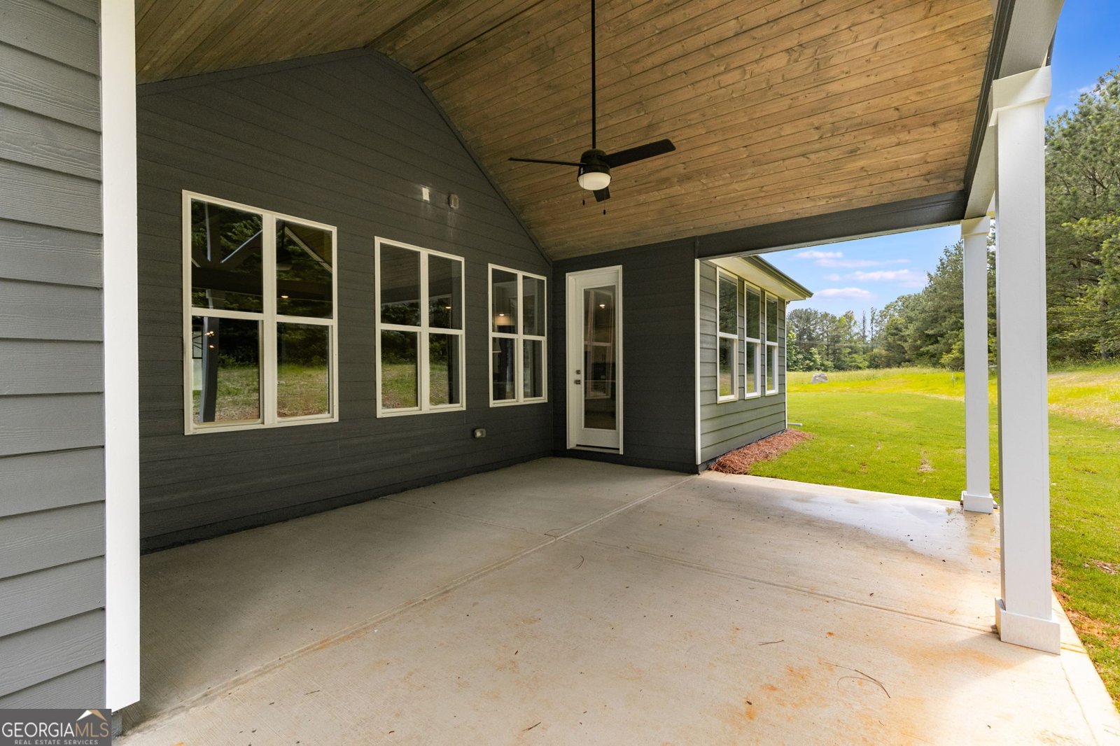 662 Lake Circle Road Buchanan - 57
