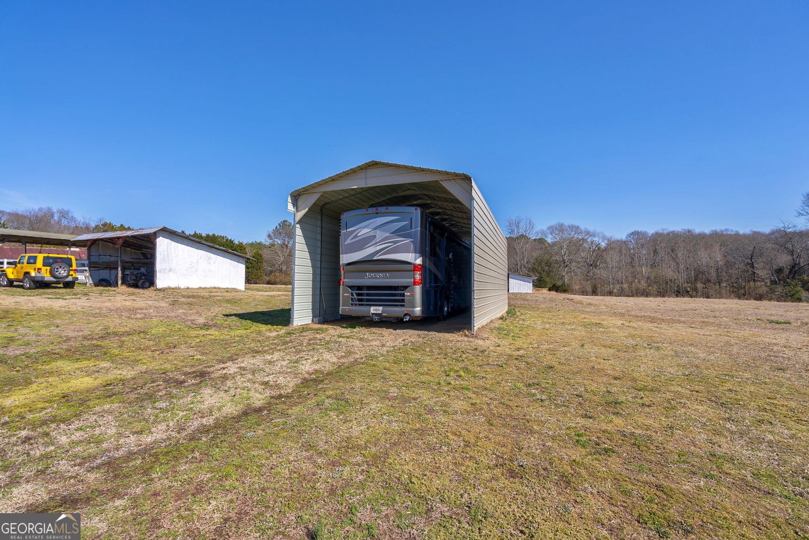 20 Highway 211 Statham - 13