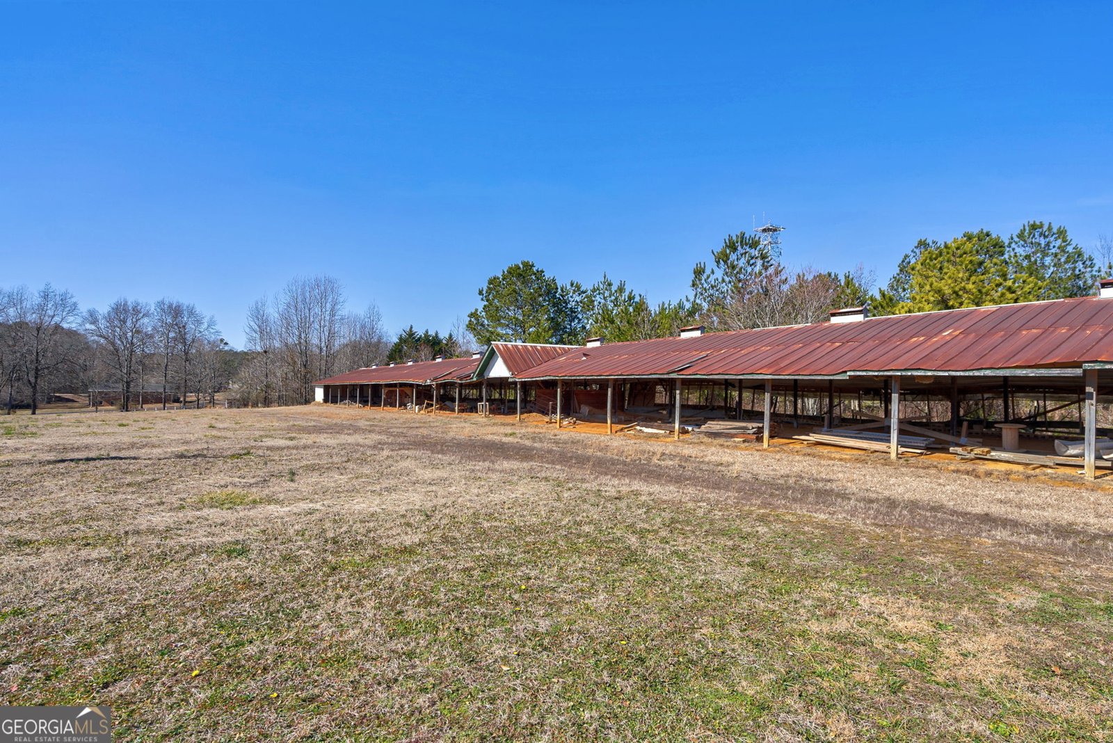 20 Highway 211 Statham - 16