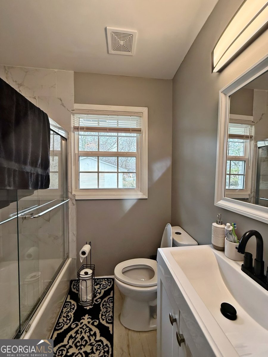 372 Second Street Forest Park - 22