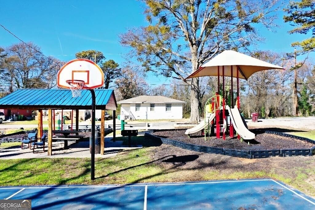 372 Second Street Forest Park - 28