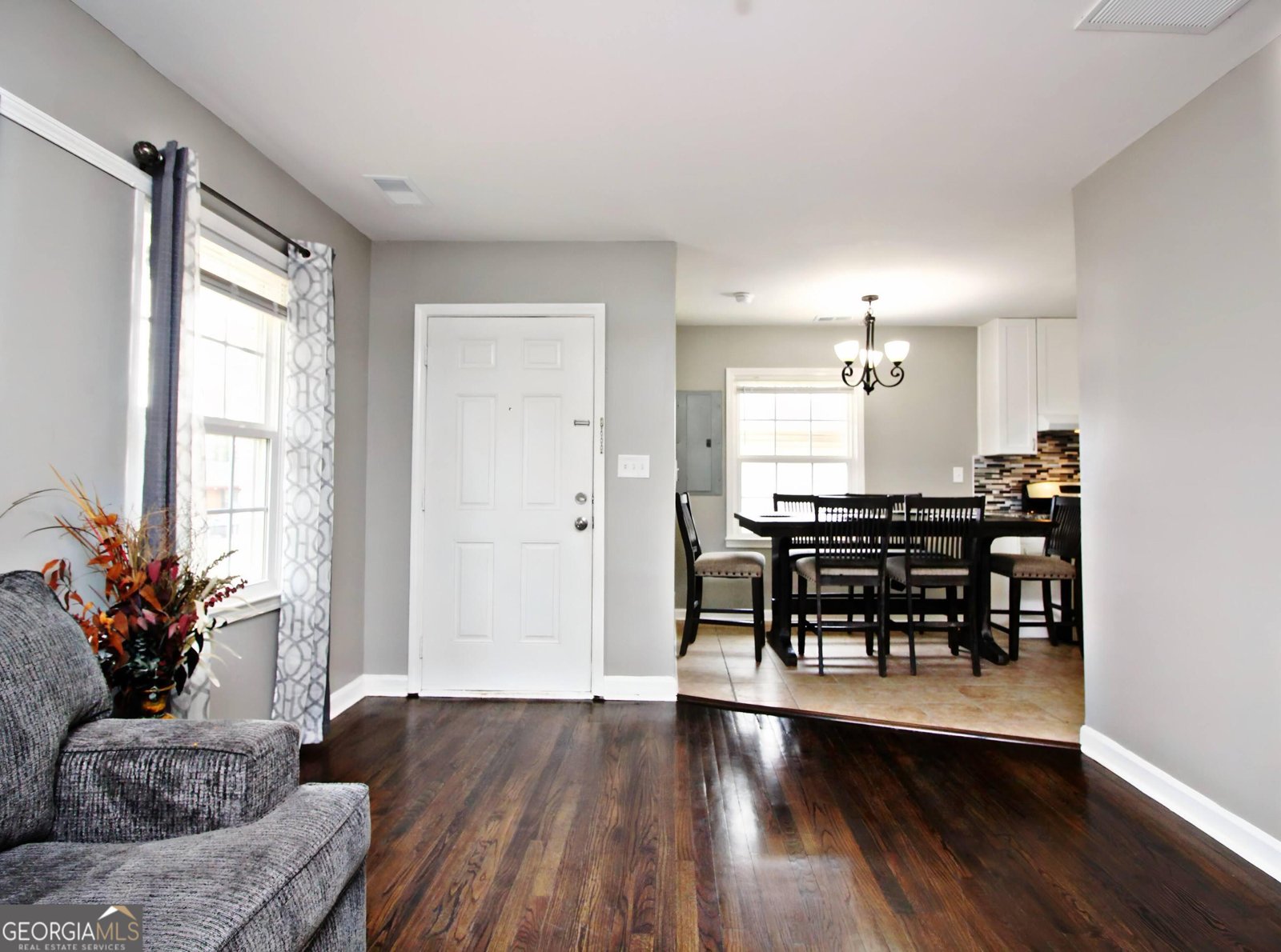 372 Second Street Forest Park - 7